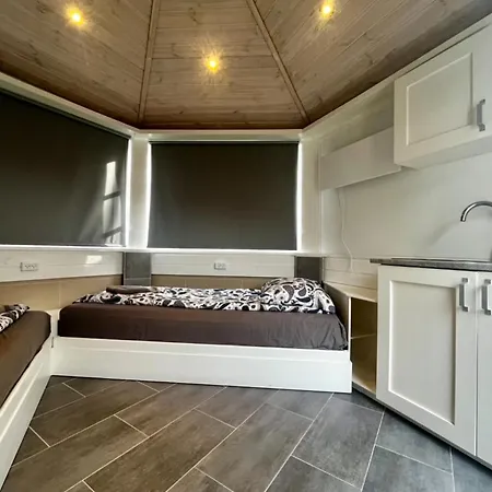 Hostel Barneys Hundige