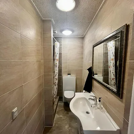 Barneys Vandrerhjem Hundige